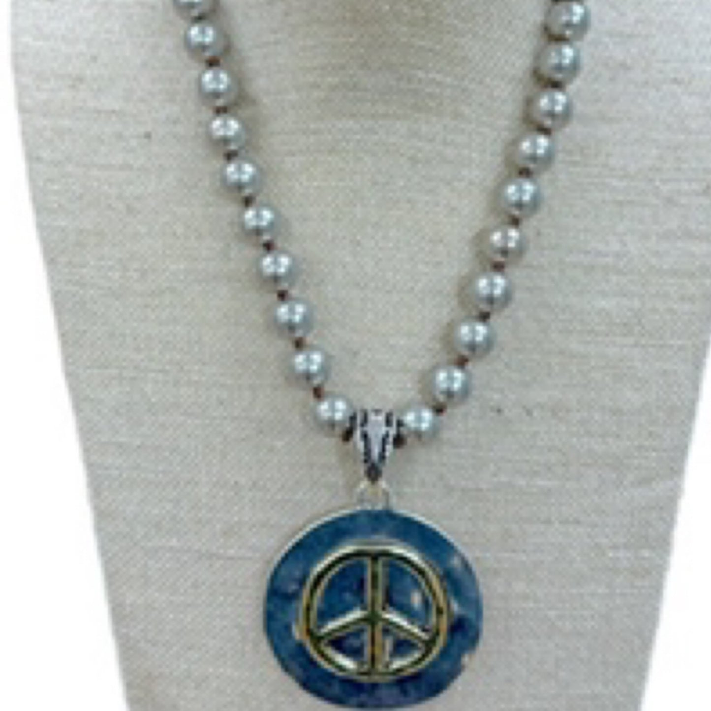 Peace sign necklace Alice in Dallas